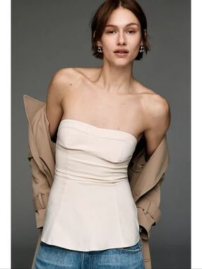 𝗔𝗻𝘁𝗵𝗿𝗼𝗽𝗼𝗹𝗼𝗴𝗶𝗲 NEW! Maeve Fit-and-Flare Strapless Top in Ivory